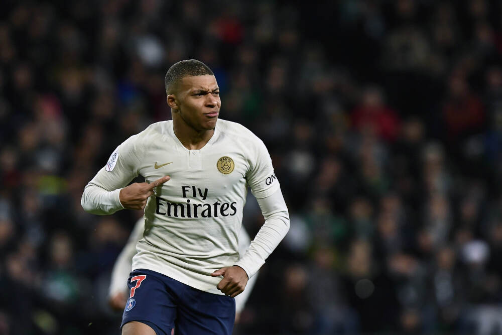 罗马诺: 卡尔博尼接近被国米租到竞赛;米利托推动交易